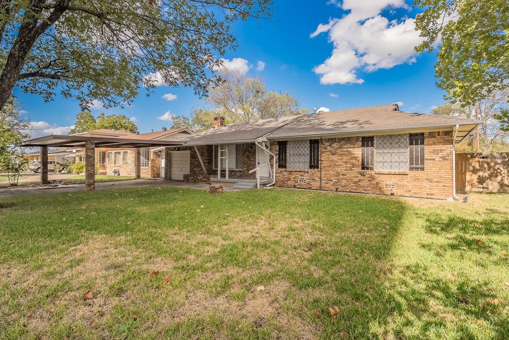 2258 Roberts Cut Off Road, Sansom Park, TX 76114 — photo 2