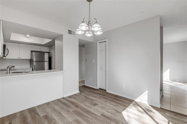 1124 MILL RUN CIRCLE, Apopka, FL 32703