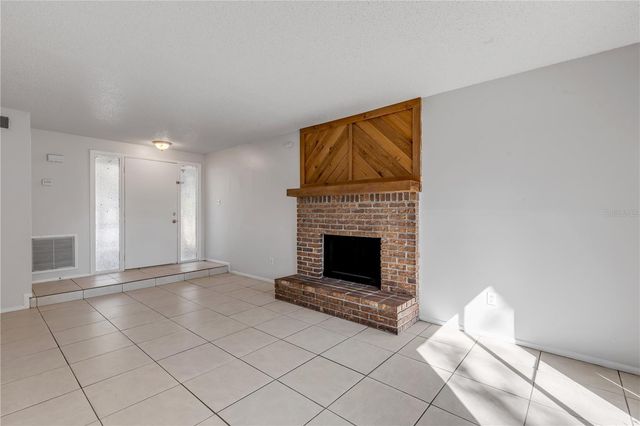 1124 MILL RUN CIRCLE, Apopka, FL 32703