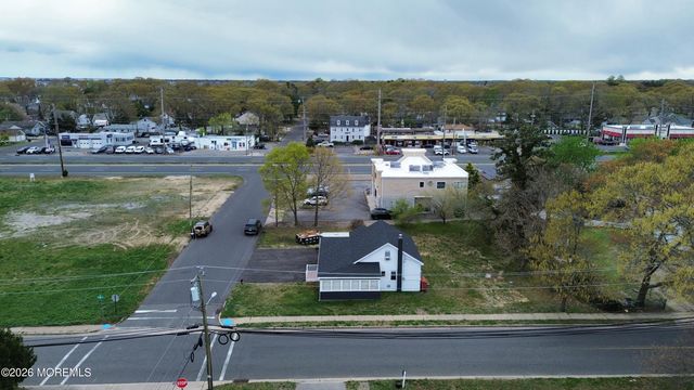 506 Lloyd Road, Toms River, NJ 08753