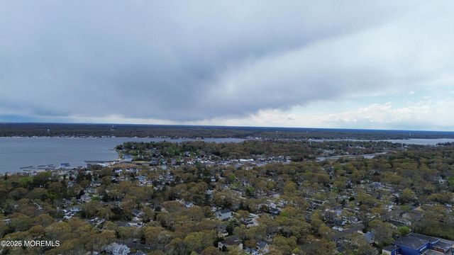 506 Lloyd Road, Toms River, NJ 08753