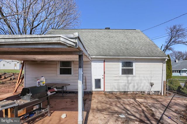 354 CYPRESS DR, Middletown, PA 17057