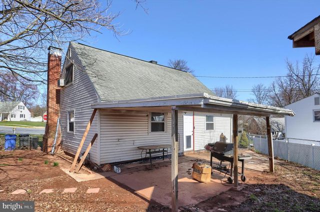 354 CYPRESS DR, Middletown, PA 17057