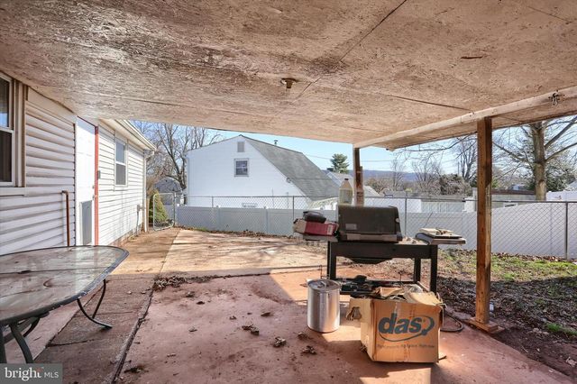 354 CYPRESS DR, Middletown, PA 17057