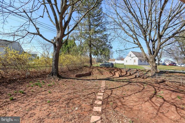 354 CYPRESS DR, Middletown, PA 17057