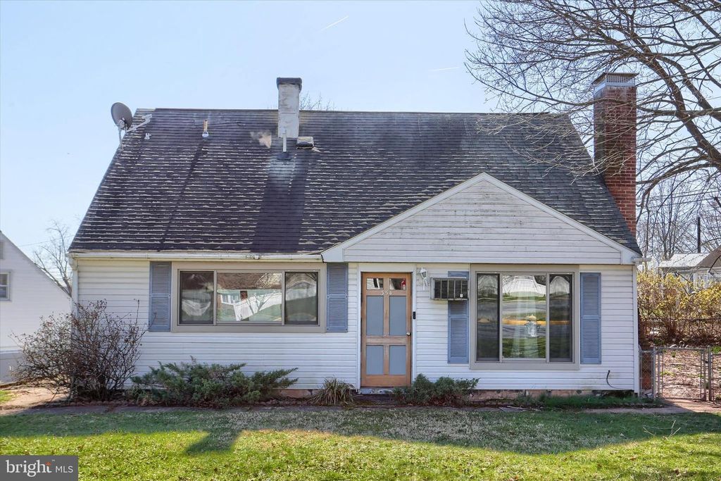 354 CYPRESS DR, Middletown, PA 17057