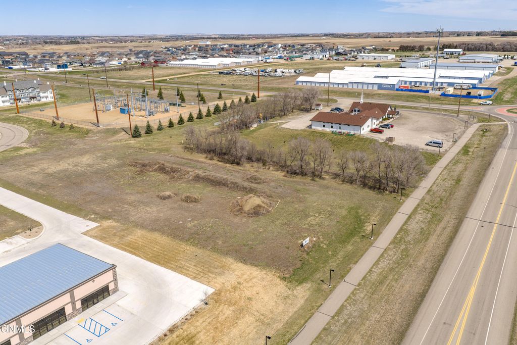 107 Mcdougall Drive, Lincoln, ND 58504 photo 8