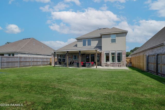 202 New Trails Lane, Lafayette, LA 70508