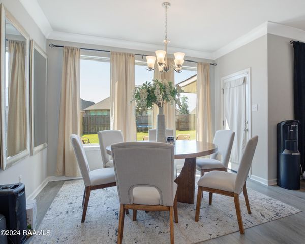 202 New Trails Lane, Lafayette, LA 70508