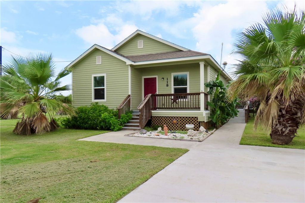 118 Salt Lake, Rockport, TX 78382 — photo 2