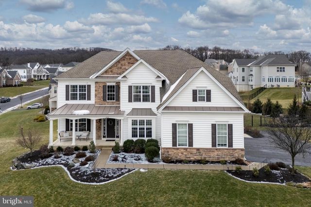 6226 FOX GLOVE LN, Center Valley, PA 18034