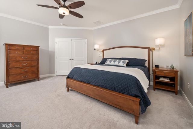 6226 FOX GLOVE LN, Center Valley, PA 18034