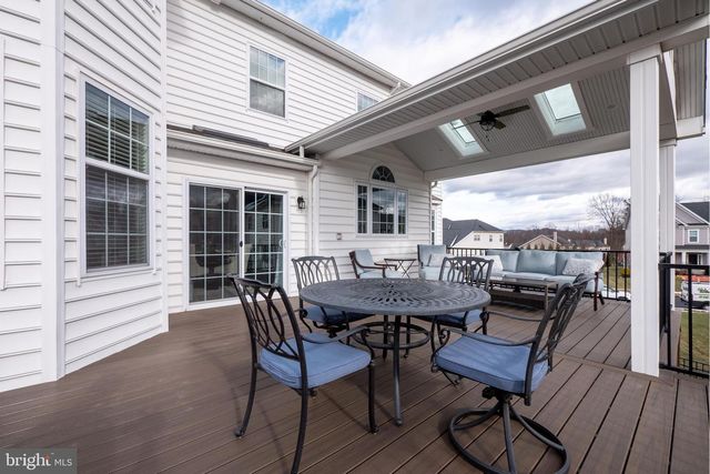 6226 FOX GLOVE LN, Center Valley, PA 18034