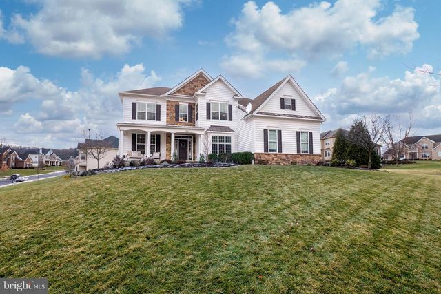 6226 FOX GLOVE LN, Center Valley, PA 18034