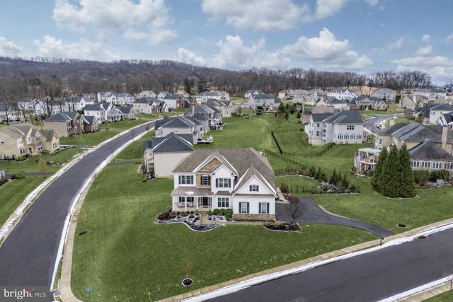 6226 FOX GLOVE LN, Center Valley, PA 18034