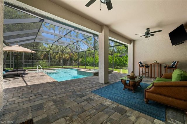 2127 Imperial CIR, Naples, FL 34110