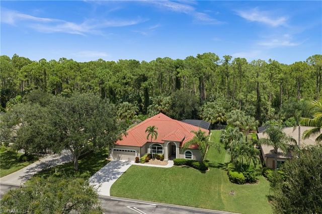 2127 Imperial CIR, Naples, FL 34110