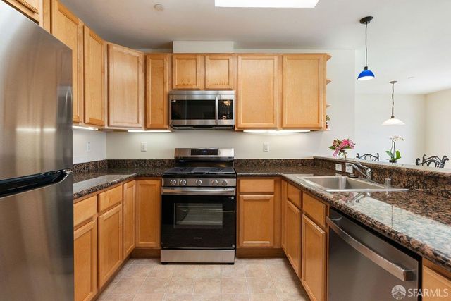 4855 Mission Street 6, San Francisco, CA 94112
