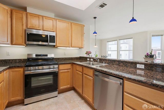 4855 Mission Street 6, San Francisco, CA 94112