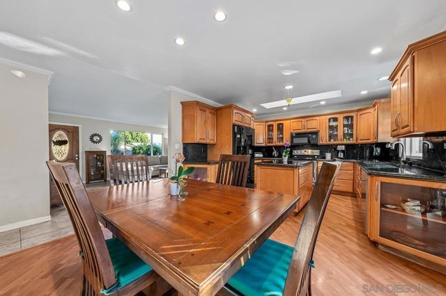 7212 Florey St, San Diego, CA 92122