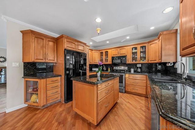 7212 Florey St, San Diego, CA 92122