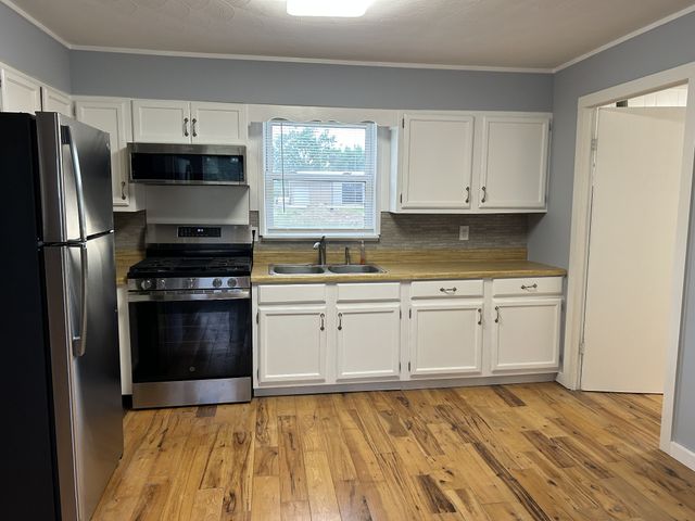 20 Ball Park Rd, Big Sandy, TN 38221