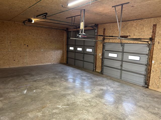 20 Ball Park Rd, Big Sandy, TN 38221