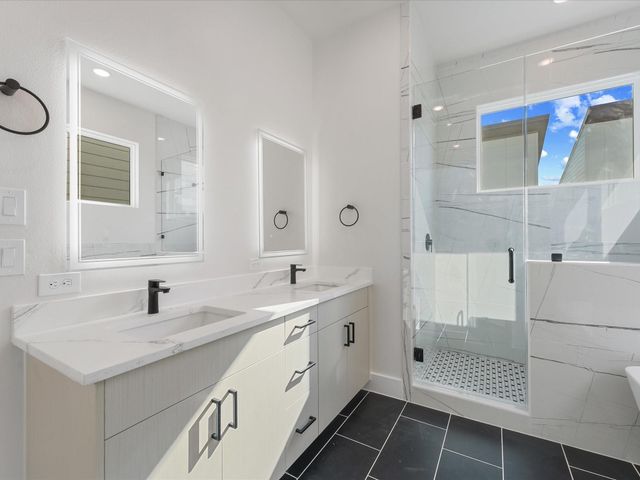 4709 Thornton Villas Lane, Houston, TX 77018