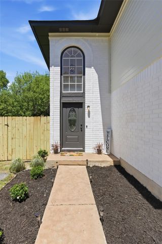 13722 CAMBOURNE DR, Pflugerville, TX 78660