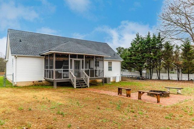 34 Winter Lane, Lafayette, GA 30728