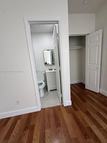 531 SW 89th Ct Side, Miami, FL 33174