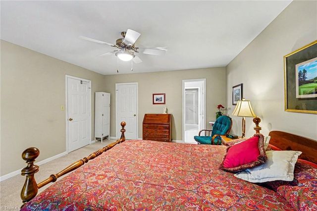4903 Forest Oaks Drive, Greensboro, NC 27406