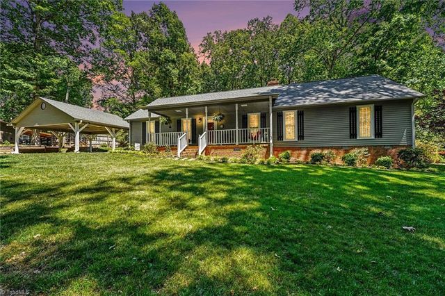 4903 Forest Oaks Drive, Greensboro, NC 27406