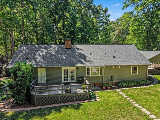 4903 Forest Oaks Drive, Greensboro, NC 27406