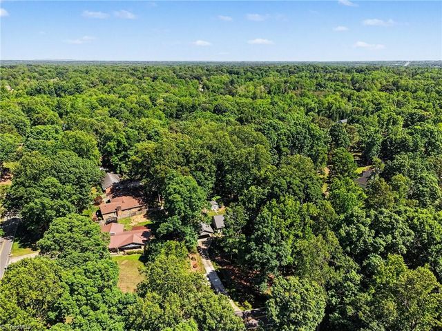 4903 Forest Oaks Drive, Greensboro, NC 27406