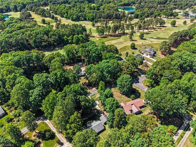 4903 Forest Oaks Drive, Greensboro, NC 27406