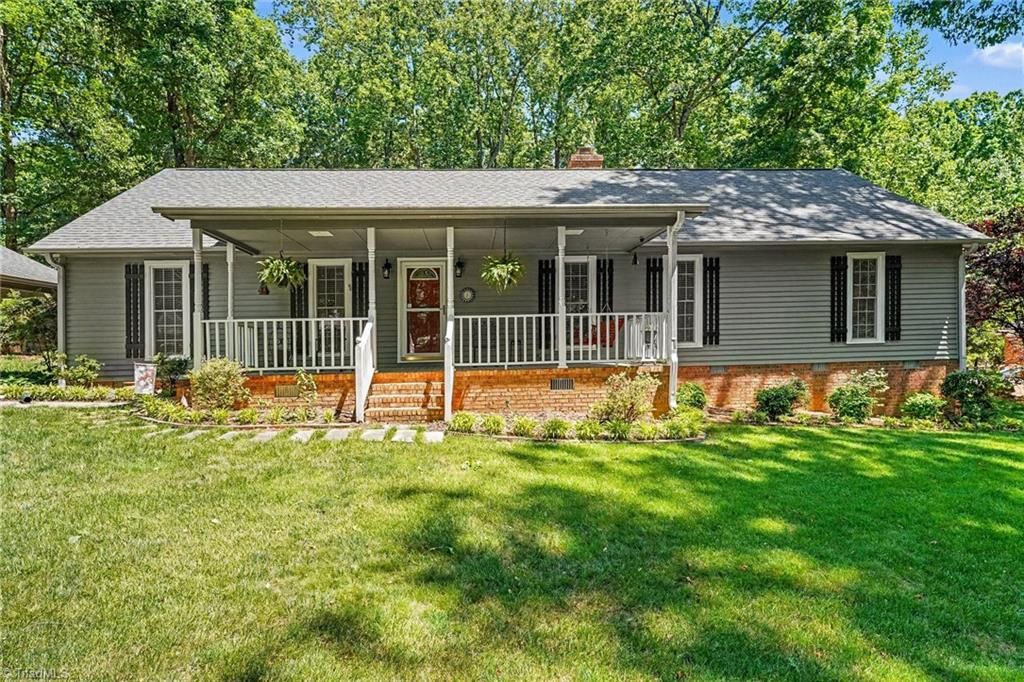 4903 Forest Oaks Drive, Greensboro, NC 27406