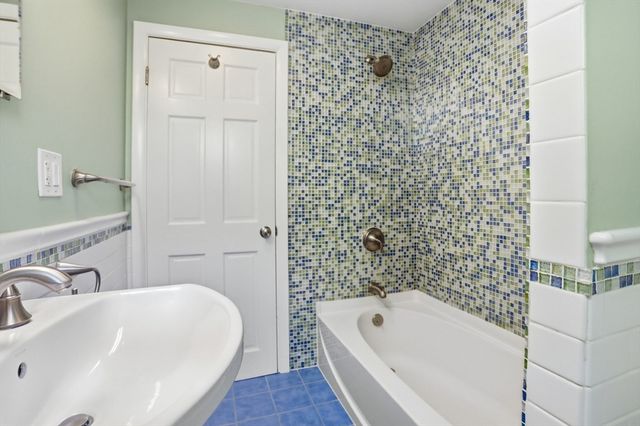 115 Collincote St, Stoneham, MA 02180