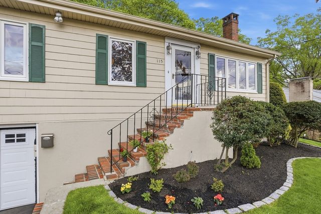 115 Collincote St, Stoneham, MA 02180