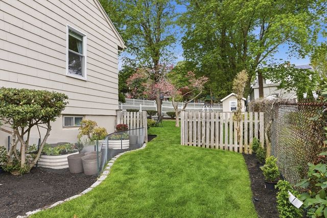 115 Collincote St, Stoneham, MA 02180