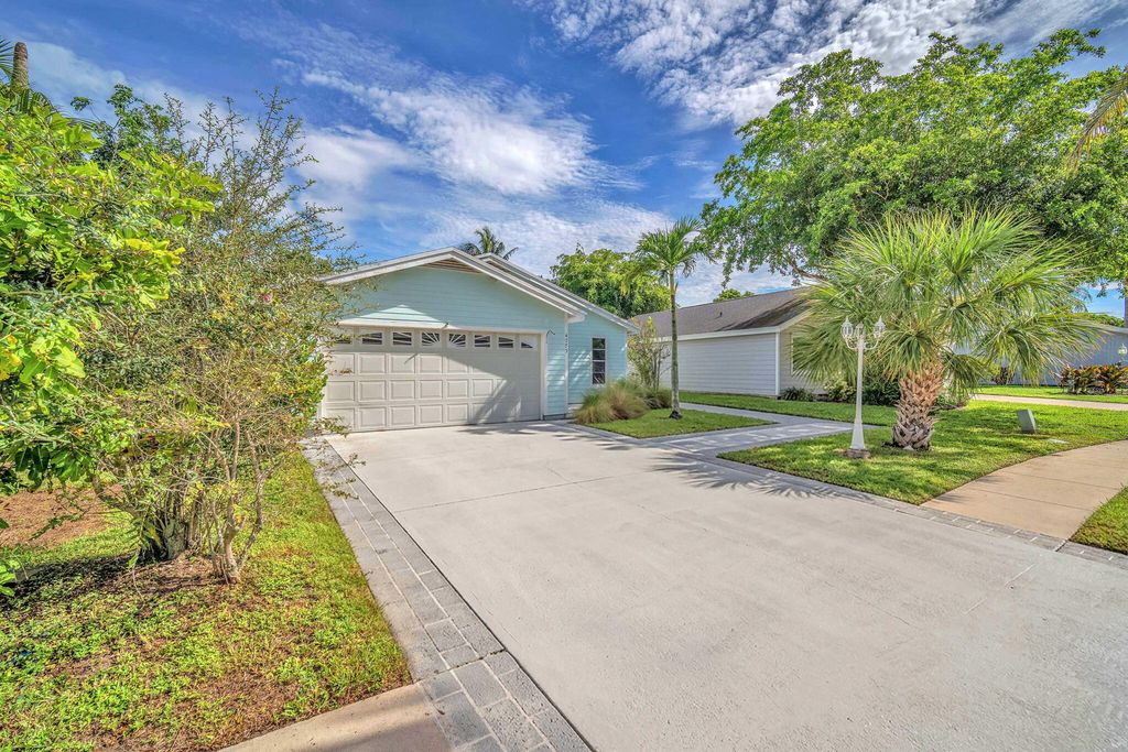 4775 BROOK Drive, West Palm Beach, FL 33417