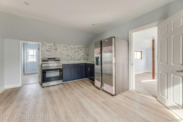 2819 Ravenswood Road, Port Huron, MI 48060