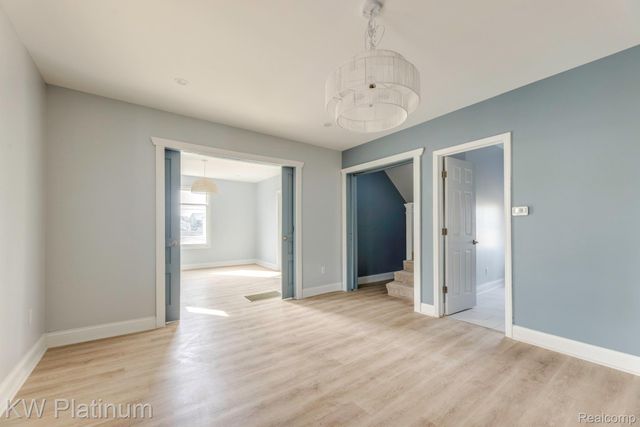 2819 Ravenswood Road, Port Huron, MI 48060