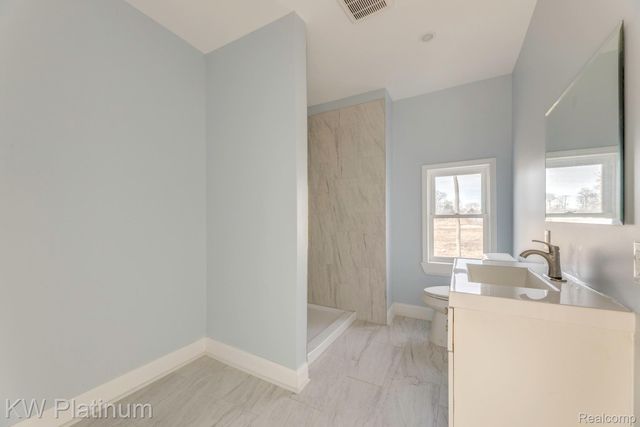 2819 Ravenswood Road, Port Huron, MI 48060