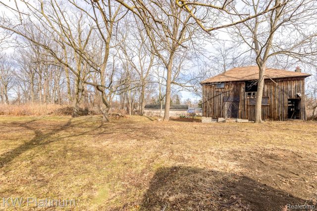 2819 Ravenswood Road, Port Huron, MI 48060