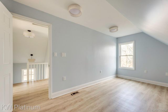 2819 Ravenswood Road, Port Huron, MI 48060