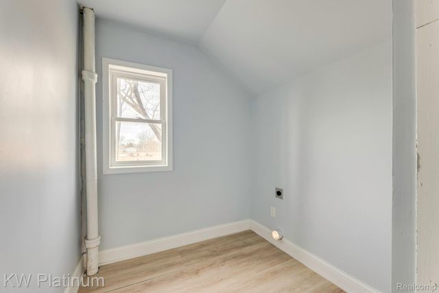 2819 Ravenswood Road, Port Huron, MI 48060