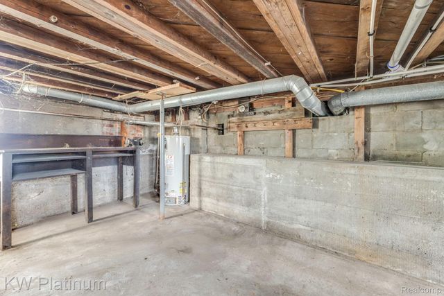 2819 Ravenswood Road, Port Huron, MI 48060