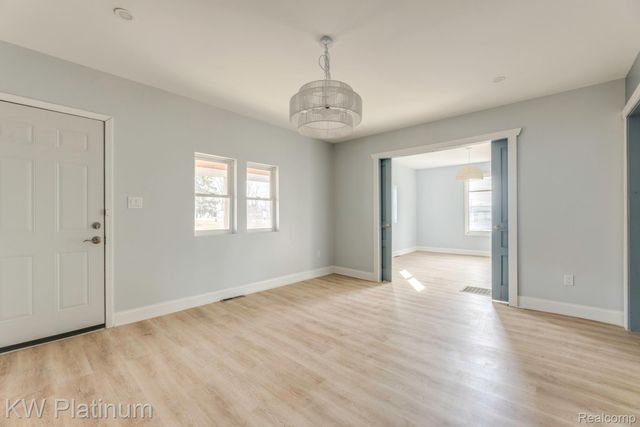 2819 Ravenswood Road, Port Huron, MI 48060