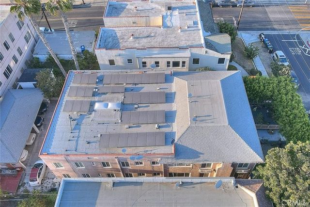 335 N Mariposa Avenue, Los Angeles, CA 90004